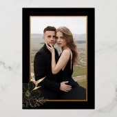 Modern Zwart en Goud Bloemen Foto Bruiloft Folie Folie Uitnodiging (Achterkant)