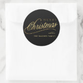 Modern zwart en goud script Vrolijk kerstfeest Ronde Sticker (Tas)