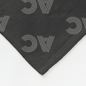 Modern zwart en grijs monogram fleece deken (Hoek)