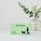 Modern Zwart en Groen Hond Walker Silhouet Visitekaartje (Staand voorkant)