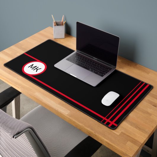 Modern zwart en rood monogram bureaumat (Kantoor 2)