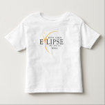 Modern Zwart & Goud 2024 Texas Totale Zonsverduist Kinder Shirts<br><div class="desc">Introductie van onze Modern Black & Gold 2024 Texas Total Solar Eclipse Custom T-Shirt, een stijlvol en herdenkingsstuk voor dit zeldzame hemelse evenement. dit shirt legt de elegantie en opwinding van de totale zonsverduistering vast. Met het jaar 2024 gedurfd weergegeven, samen met de locatie van Texas, dient het als een...</div>