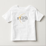 Modern Zwart & Goud 2024 Texas Totale Zonsverduist Kinder Shirts<br><div class="desc">Introductie van onze Modern Black & Gold 2024 Texas Total Solar Eclipse Custom T-Shirt, een stijlvol en herdenkingsstuk voor dit zeldzame hemelse evenement. dit shirt legt de elegantie en opwinding van de totale zonsverduistering vast. Met het jaar 2024 gedurfd weergegeven, samen met de locatie van Texas, dient het als een...</div>