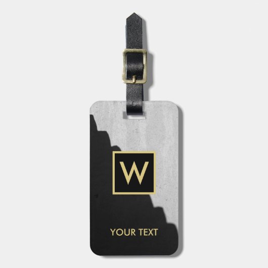 Modern zwart goud monogram naam adres bagagelabel (Voorkant verticaal)