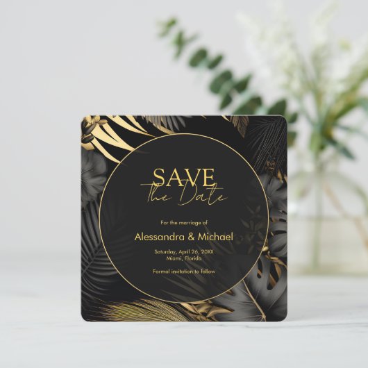 Modern Zwart Goud Tropische Bruiloft Save The Date Kaart (Staand voorkant)