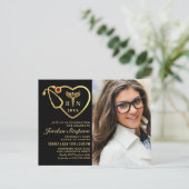 Modern Zwart Goud Verpleegkundig Afstuderen Foto Uitnodiging Briefkaart (Staand voorkant)