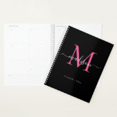 Modern Zwart Hot Pink Girly Monogram Script 2021 Planner (Display)