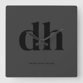 Modern zwart monogram Kantoor Decor Vierkante Klok (Voorkant)
