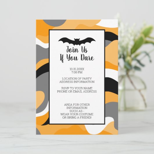 Modern zwart, Oranje wit Halloween Party Kaart (Staand voorkant)