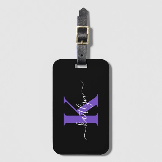 Modern zwart-Paarse scriptmonogram Bagagelabel (Voorkant (verticaal))