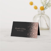 Modern zwart Roos Gold Glitter Edge Wedding Plaatskaartje (Achterkant)