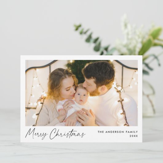 Modern Zwart Script Vrolijke Kerstfoto Feestdagenkaart (Staand voorkant)
