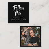 Modern zwart volg me foto sociale media minimaal vierkante visitekaartje (Voorkant / Achterkant)