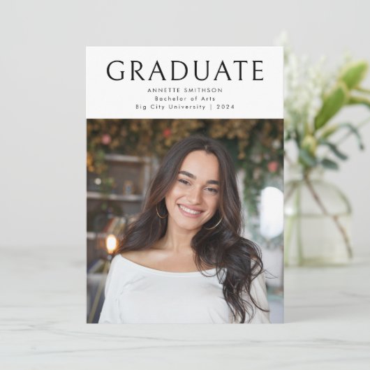 Modern zwart wit Afstuderen foto Afstuderen Aankondiging (Staand voorkant)