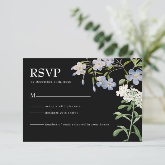 Modern Zwart & Wit Bloemen Bruiloft RSVP Kaart (Staand voorkant)