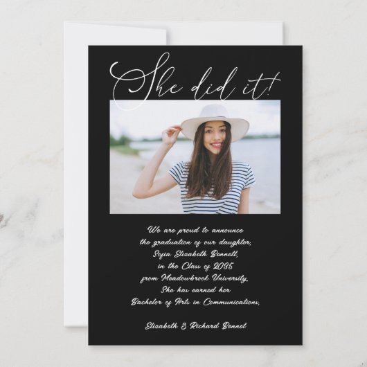 Modern Zwart Wit Boog Foto Afstuderen Aankondiging (Achterkant)