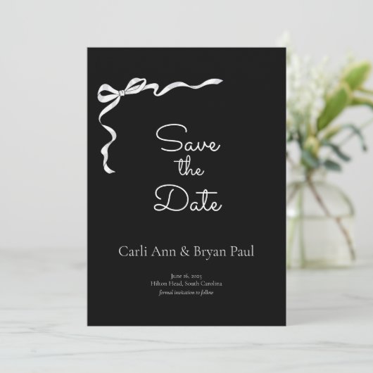 Modern Zwart & Wit Boog Save the Date Uitnodiging (Staand voorkant)