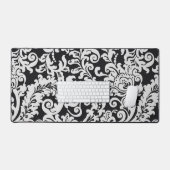 Modern Zwart-wit Elegant Bloemen Bruidsmeisje Bureaumat (Keyboard & Muis)