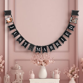 Modern Zwart & Wit Elegant Gewoon Getrouwd Vlaggetjes