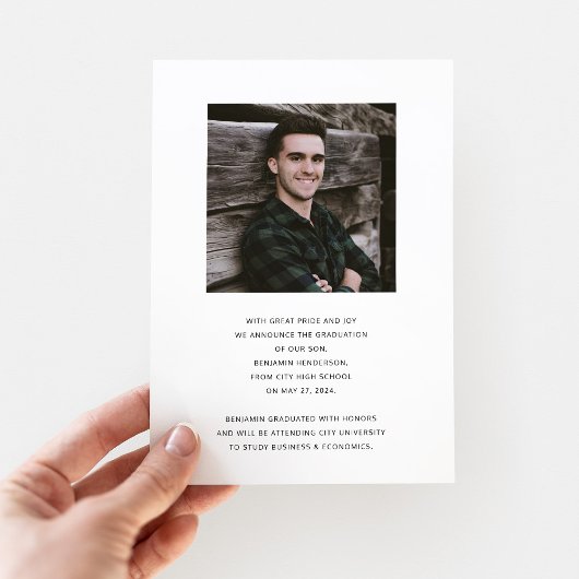 Modern zwart-wit foto Afstuderen Aankondiging