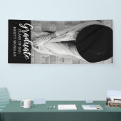 Modern Zwart Wit Foto Afstuderen Aankondiging Spandoek (Beurs)