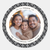 Modern Zwart & Wit Foto Kerstmis Ronde Sticker (Voorkant)