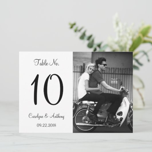 Modern Zwart & Wit Foto Tafelnummer (Staand voorkant)