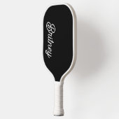 Modern zwart wit gepersonaliseerd monogram en naam pickleball paddle (Links)