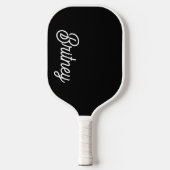 Modern zwart wit gepersonaliseerd monogram en naam pickleball paddle (Voorkant)