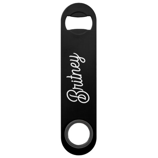 Modern zwart wit gepersonaliseerd monogram en naam speed flessenopener (Voorkant)