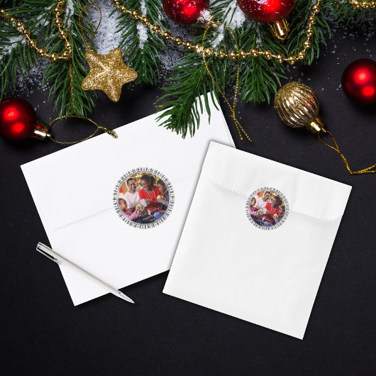 Modern zwart wit geplakt kerstgeheugen foto ronde sticker
