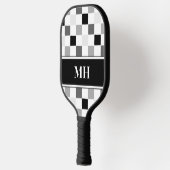 Modern zwart-wit geruit initiaalmonogram pickleball paddle (Links)