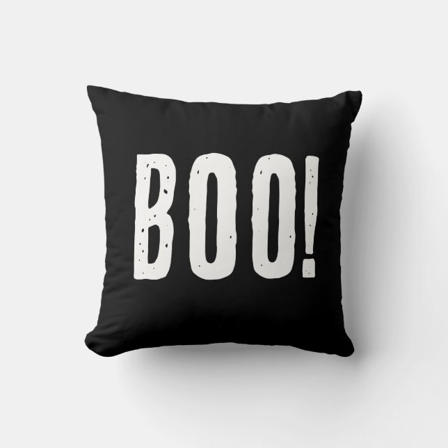 Modern Zwart-Wit Halloween “Boo” Kussen (Voorkant)