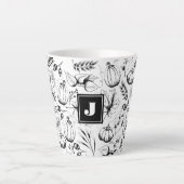 Modern zwart-wit Herfst Illustratie Monogram Latte Mok (Voorkant)