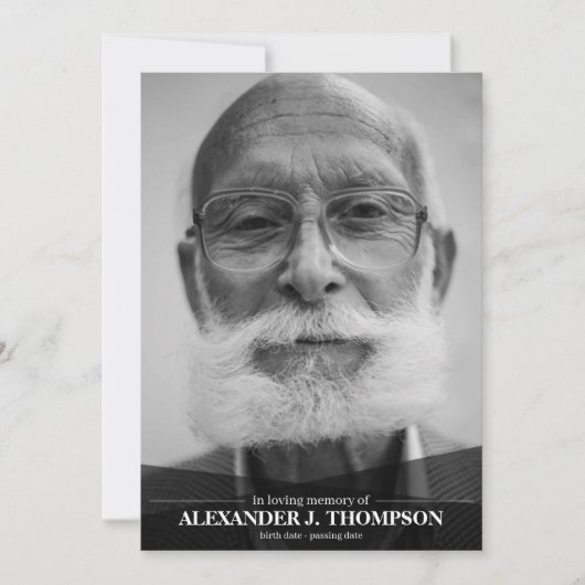 Modern zwart-wit in liefdevol geheugen bedankkaart (Voorkant)