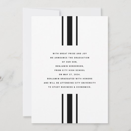 Modern zwart-wit jongen Afstuderen Aankondiging (Achterkant)