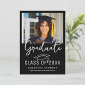 Modern zwart-wit klasse van 2025 Afstudeerder Pet Aankondiging (Staand voorkant)