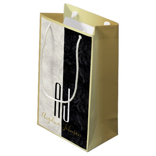 Modern zwart-wit marmer, goud monogram klein cadeauzakje (Achterkant Gekanteld)