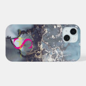 modern zwart-wit marmeren monogram iPhone 15 case (Achterkant horizontaal)