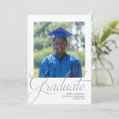 Modern zwart-wit minimalistisch fotoAfstuderen Kaart (Staand voorkant)