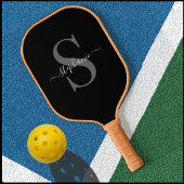 Modern zwart-wit monogram Initiaal + naam Pickleball Paddle