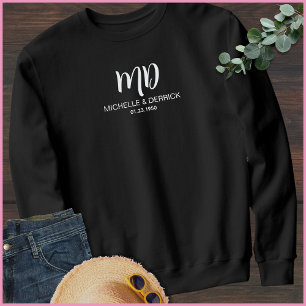 Modern zwart-wit monogram naam echtgenoot trui