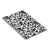 Modern zwart-wit patroon van een knuffelbeer panda notitieboek (Rechterzijde)
