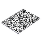 Modern zwart-wit patroon van een knuffelbeer panda notitieboek (Linkerzijde)