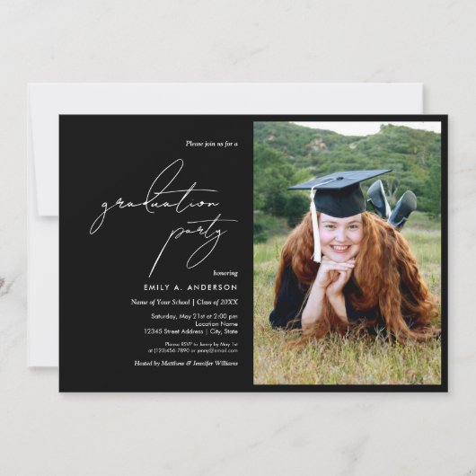 Modern Zwart-wit Script Afstuderen Foto Kaart (Voorkant)