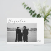 Modern Zwart Wit Script Foto Bruiloft Bedankkaart (Staand voorkant)