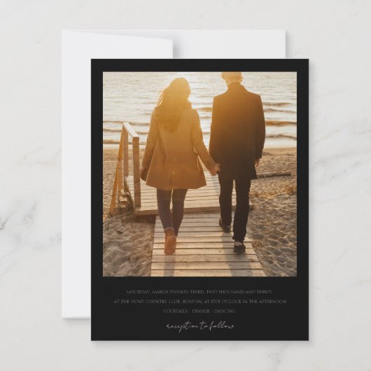 Modern Zwart Wit Script Foto Bruiloft uitnodiging (Achterkant)