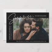 Modern Zwart-wit Surprise Photo Verloving Aankondiging (Voorkant)