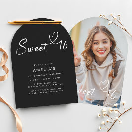 Modern zwart-wit Sweet 16 Photo Arch Kaart