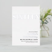 Modern Zwart & Wit Sweet 16 Typografie Folie Uitnodiging (Staand Voorkant)
